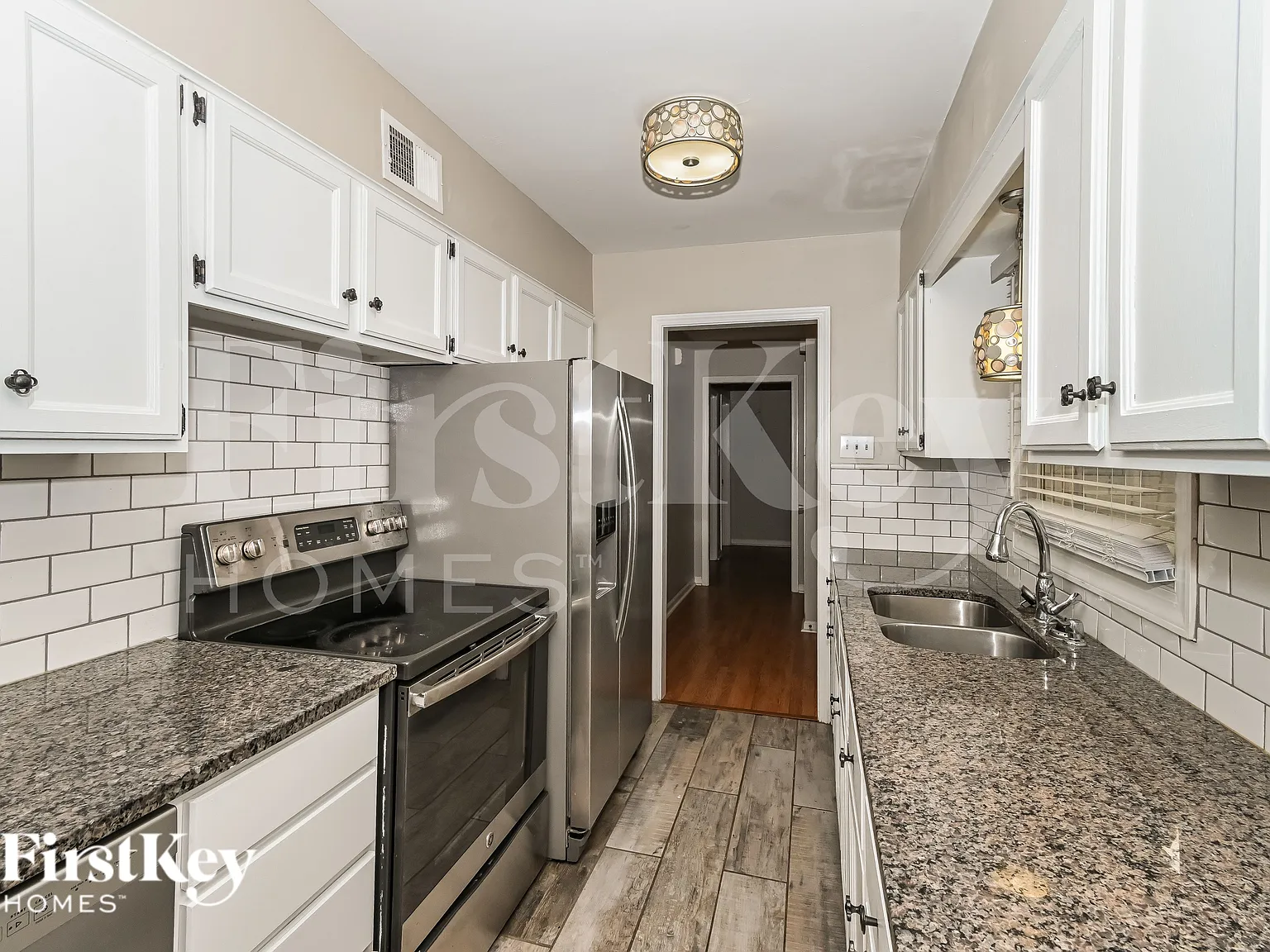 4 bed, 2.5 bath, 2084 sqft, $2,775 — Photo 4