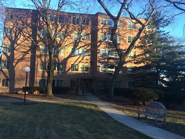 1st image of 1908 W Hood Ave APT 2C