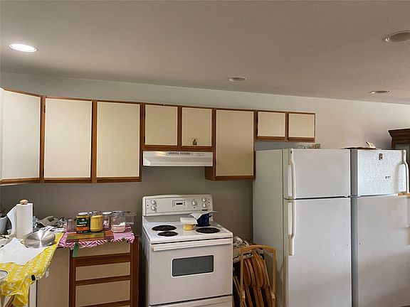 5th image of 7475 Anglemont Way
