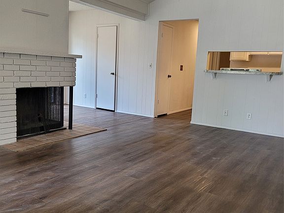 2nd image of 10814 E 15th Pl