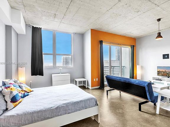 5th image of 133 NE 2nd Ave APT 2015