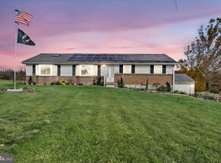 156 Manor Dr, Mohrsville, PA 19541