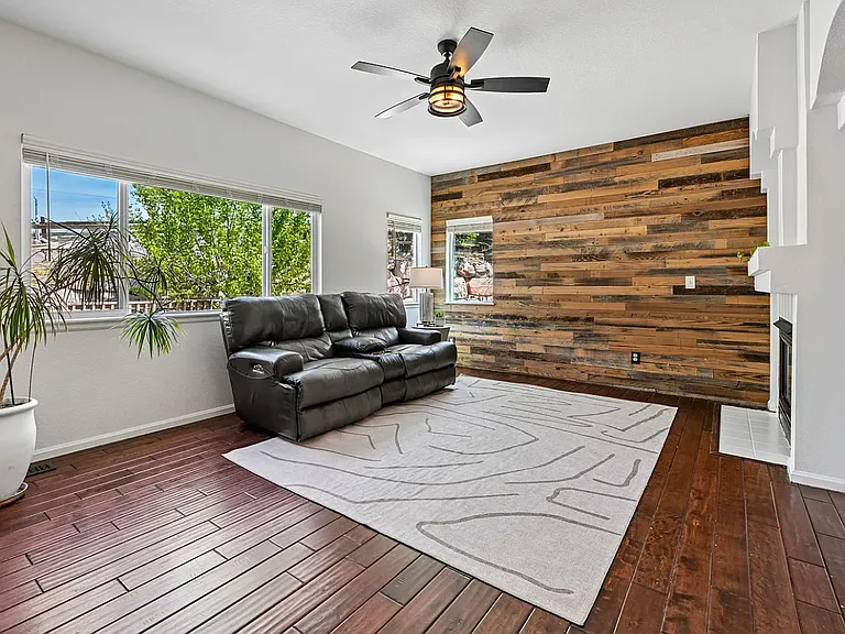 21665 Mount Elbert Pl — Photo 16