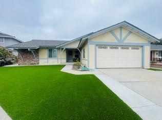 10473 Rose Ann Cir, Cypress, CA 90630