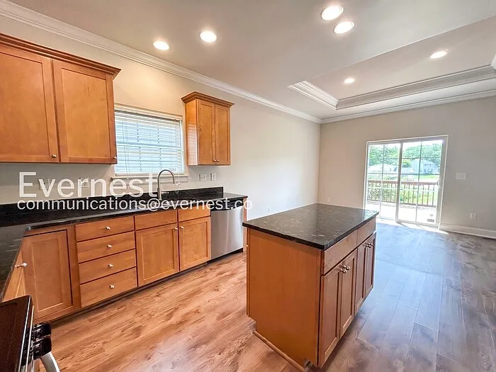 4513 Hamilton Ln — Photo 6