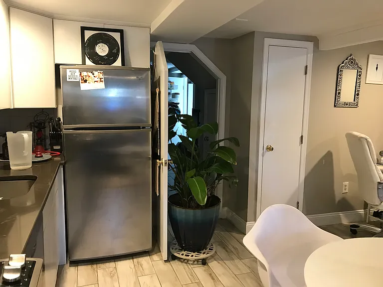 407 S Carolina Ave SE #B — Photo 3