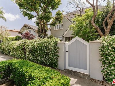 1738 N Alexandria Ave, Los Angeles, CA, 90027