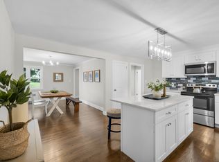 55 Maxwell Dr, Wethersfield, CT 06109