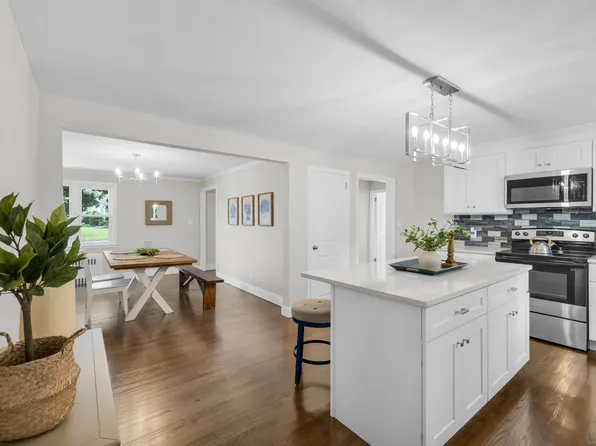 55 Maxwell Drive, Wethersfield, CT 06109