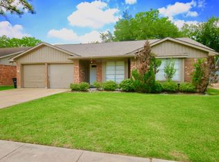7710 Southmeadow Dr, Houston, TX 77071
