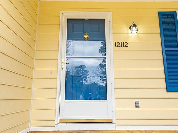 4th image of 12112 Carmon Ct