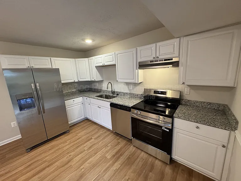 5140 Redbud Rd — Photo 1