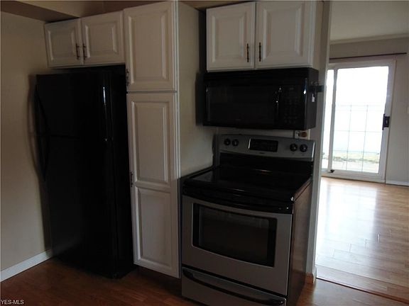 5th image of 20500 Williamsburg Ct #306B
