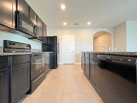 4th image of 14148 Arbor Pines Dr