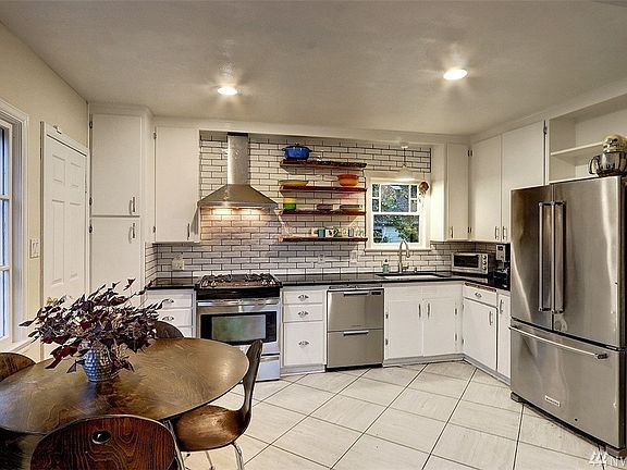 5th image of 5047 45th Ave S