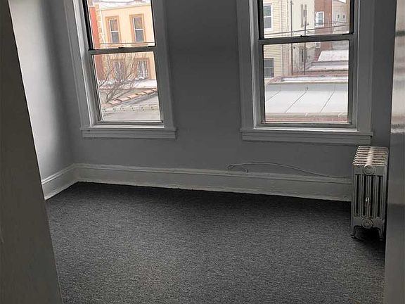 5th image of 2120 Ditmars Blvd