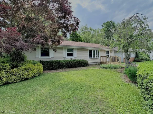 1223 Arthur Ct, Madison, OH 44057