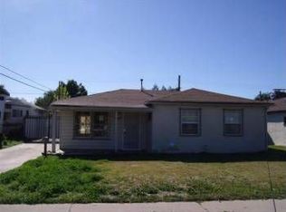 348 E Dixon St, Azusa, CA 91702