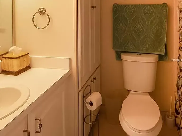 129 Blue Point Way #130 — Photo 10