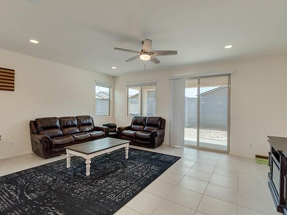 4th image of 17679 W Via De Luna Dr