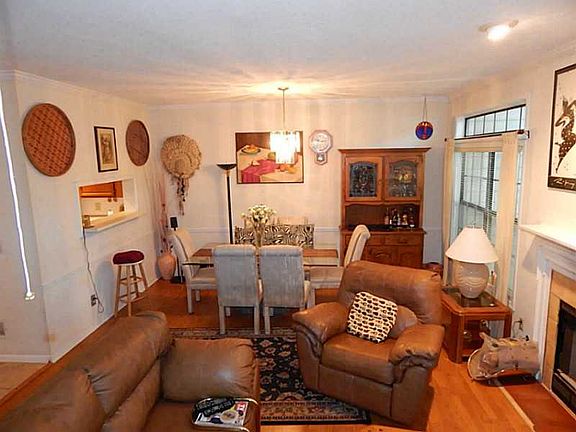 4th image of 648 Granby Hill Pl