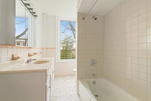 Rented by Compass | media 12