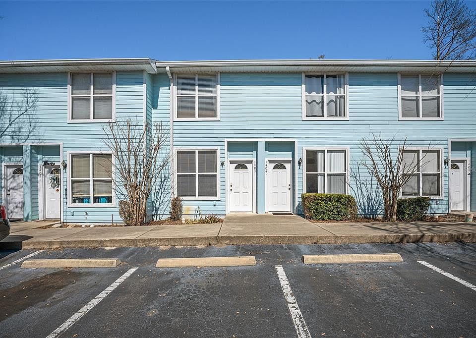 1st image of 3910 SW 20th Ave APT 1403