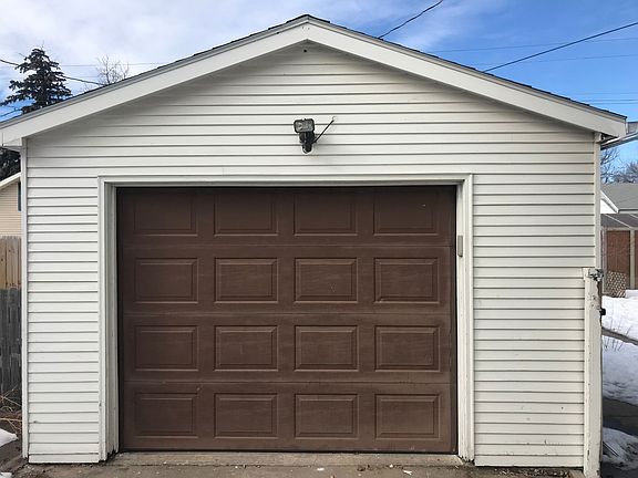 4th image of 310 S Willow St