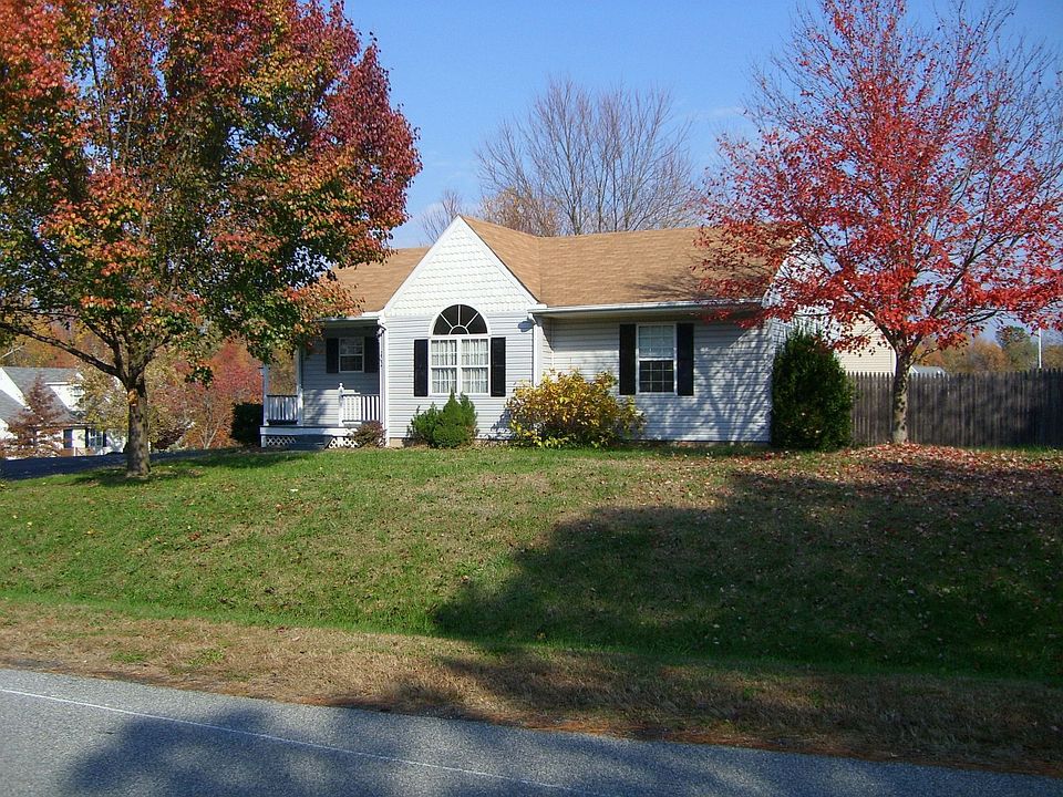 202 Village Dr - Front View