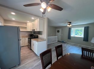 2008 Maplecrest Dr, Emporia, KS 66801