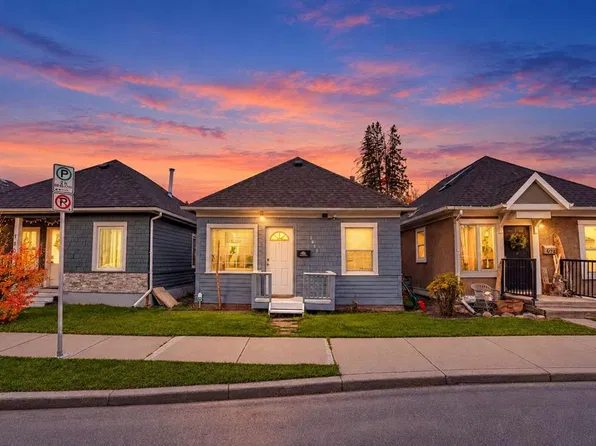 1611 E 2a St NW, Calgary, AB T2M 2X5