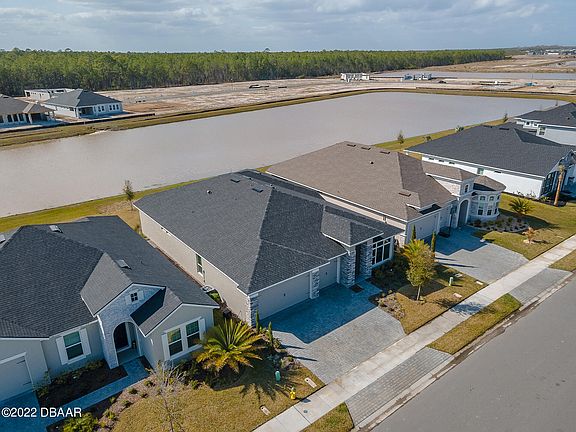 5th image of 577 Mosaic Blvd