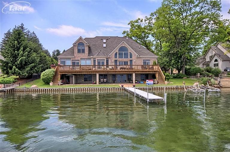 14007 Swanee Beach Dr, Fenton, MI 48430 Zillow
