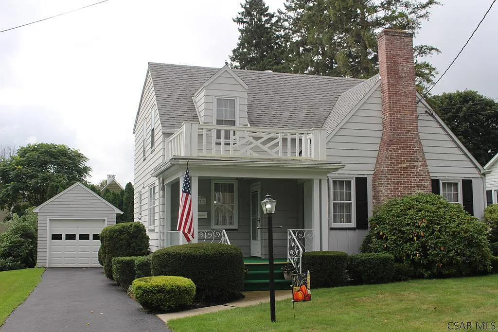 1817 Sunshine Ave photo 1