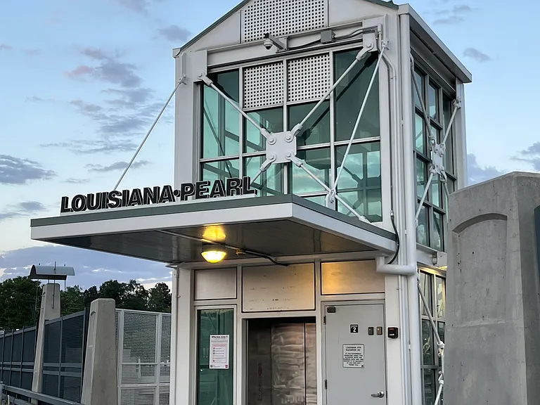RTD Louisiana Pearl Station 1.5 blocks away