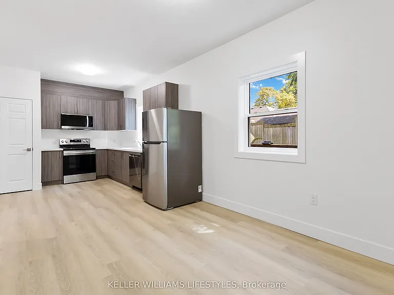 178 Woodward Ave #C — Photo 12