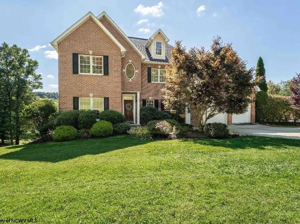 358 Vitez Dr, Morgantown, WV 26508