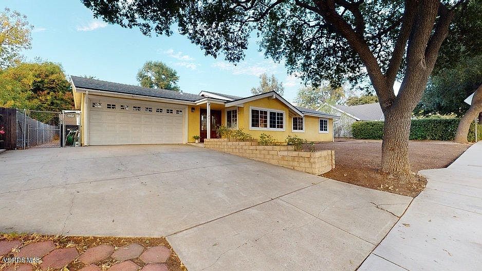 1st image of 1271 E Avenida De Los Arboles