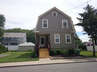 42 Edgemere Rd, West Roxbury, MA 02132
