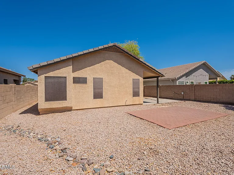 491 E Devon Dr — Photo 30