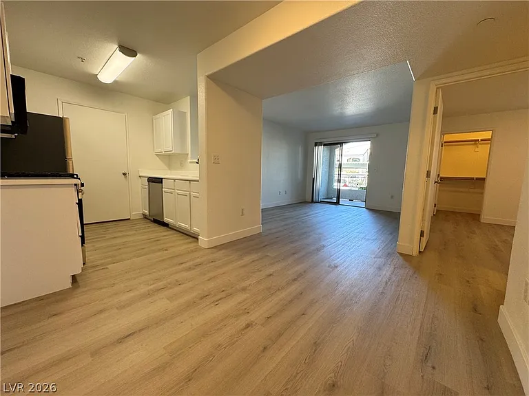 950 Seven Hills Dr #217 — Photo 8