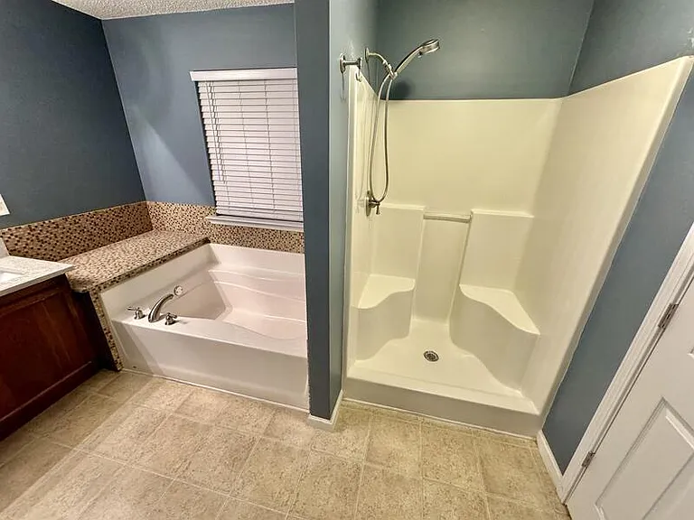322 Clover Brook Dr — Photo 11