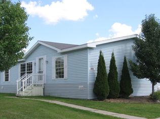 105 Chestnut Cir W, Davison, MI 48423