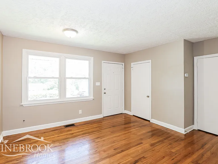 2824 Cornelia Rd — Photo 4