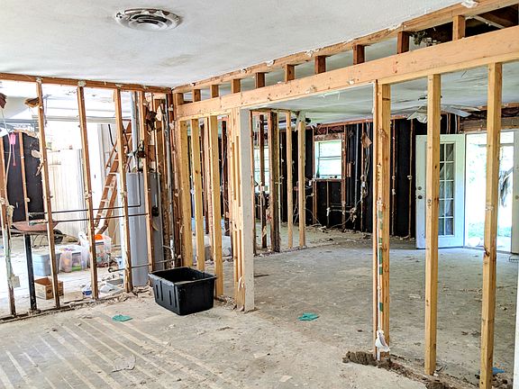 4th image of 114 Woodlawn Dr