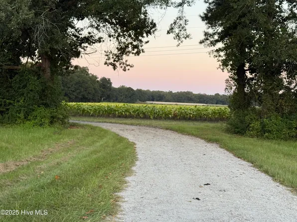 3591 Off Sr 1337 On River, Pollocksville, NC 28573