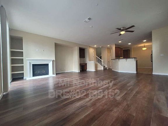2nd image of 119 Sunshine St