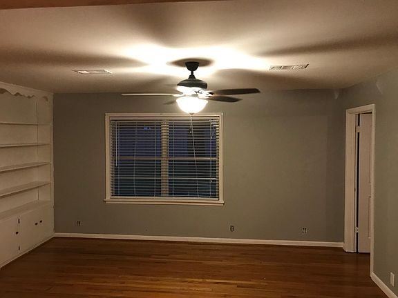 5th image of 804 S Dexter Dr