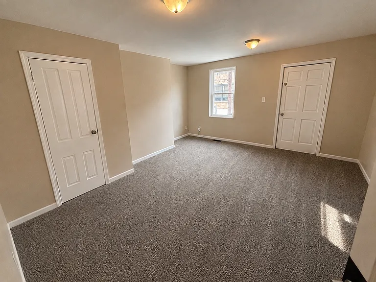 1120 Putnam St #1 — Photo 8