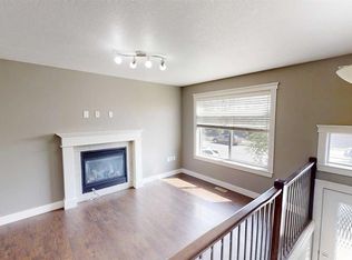 11342 105th Ave #B, Grande Prairie, AB T8V 3Z3